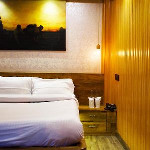 Double Room Mountain View