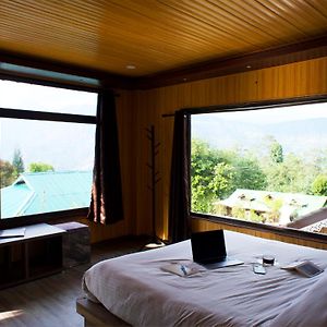 King Room Mountain View